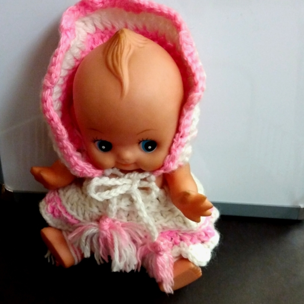 Vtg. Adorable Kewpie like doll in pink - Picture 4 of 10